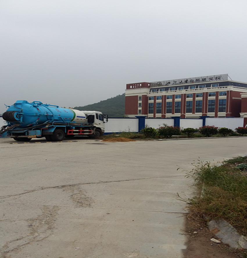 雨水管道及污水管道清理管道內淤泥的施工方法有哪些？